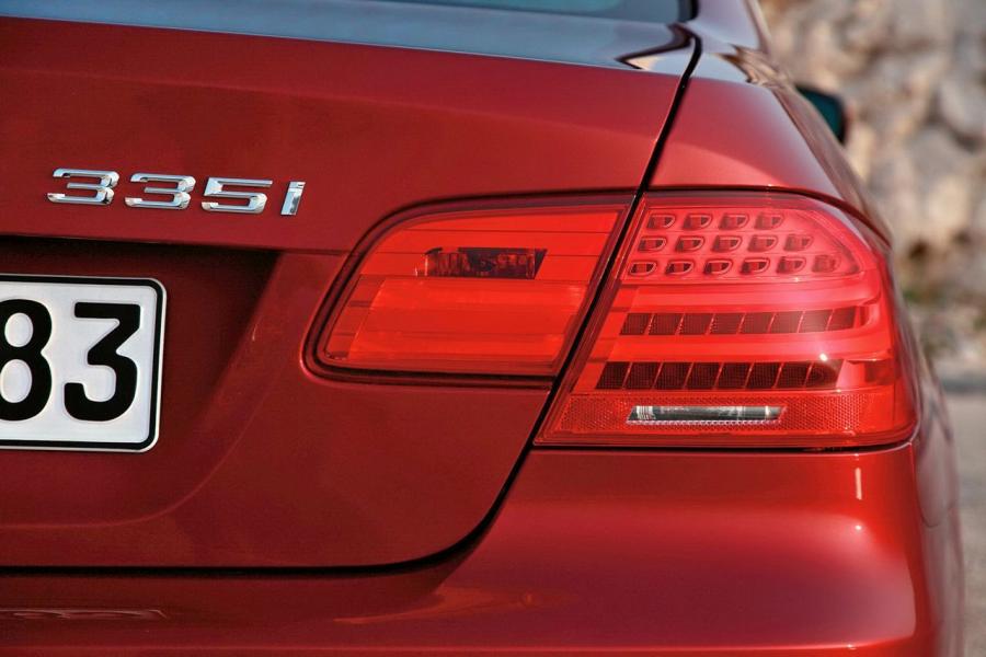  BMW 335i 2011 года  (фото 33 из 37)